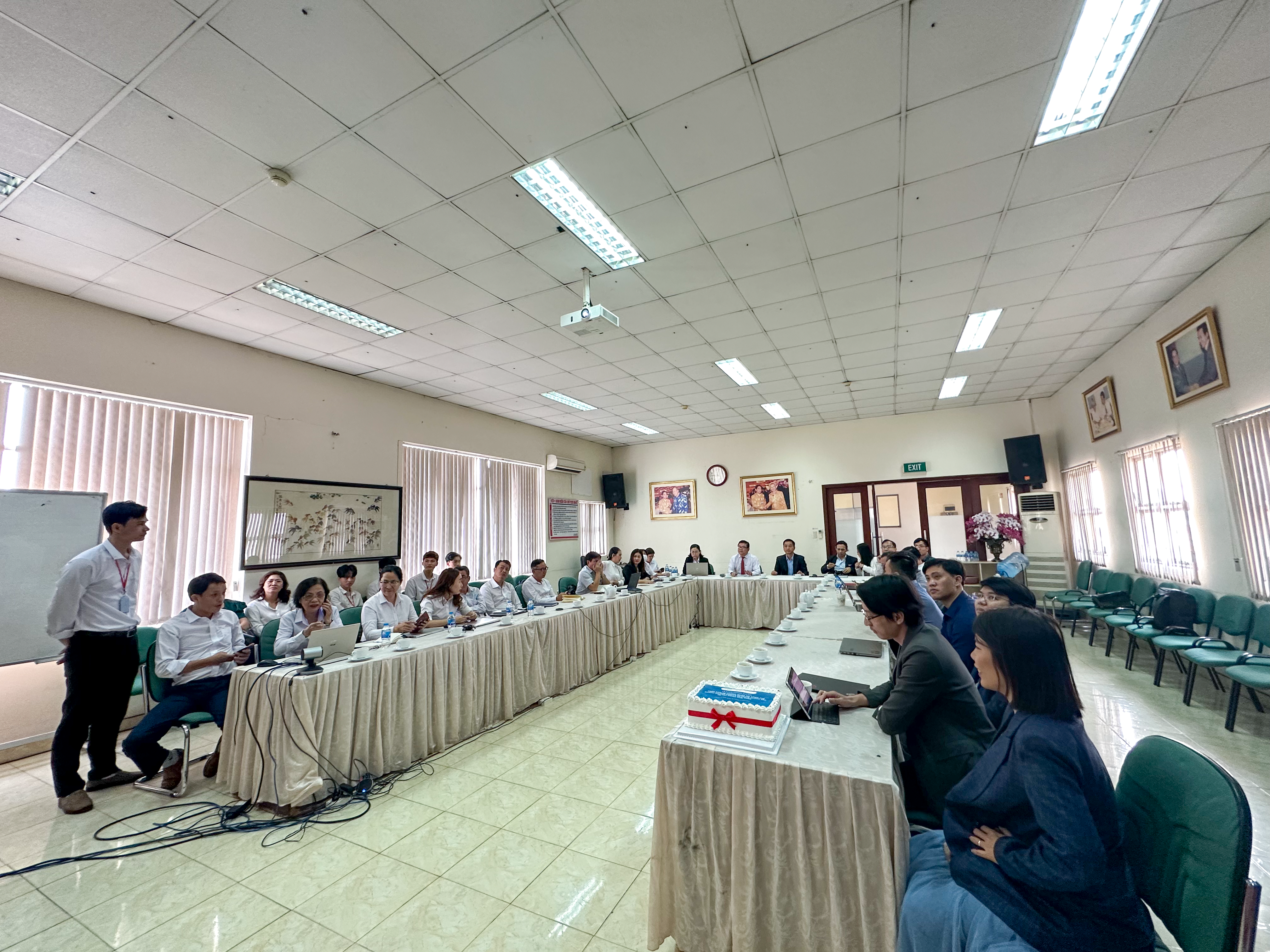 Tập đoàn Thời trang Thái Tuấn lựa chọn BTM Global Việt Nam là đối tác chuyển đổi số toàn diện với Oracle NetSuite ERP 3 Không gian buổi lễ khởi động dự án trên khai hệ thống quản trị tổng thể doanh nghiệp Oracle NetSuite Cloud ERP tại tập đoàn Thái Tuấn
