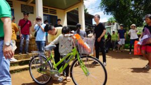 Kids Promise - Dàn xe đạp gửi tặng các em